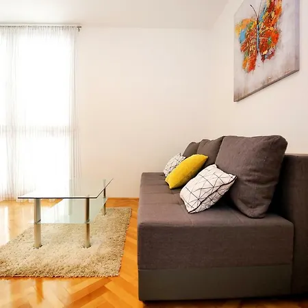 Noah Apartmán